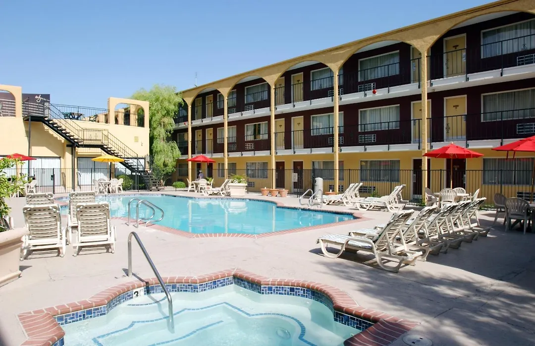 Mardi Gras Hotel & Casino-1